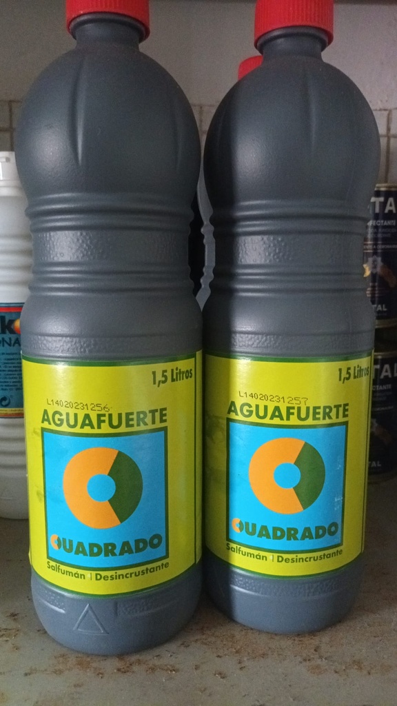 AGUA FUERTE 1.5 LITROS (SALFUMAN)